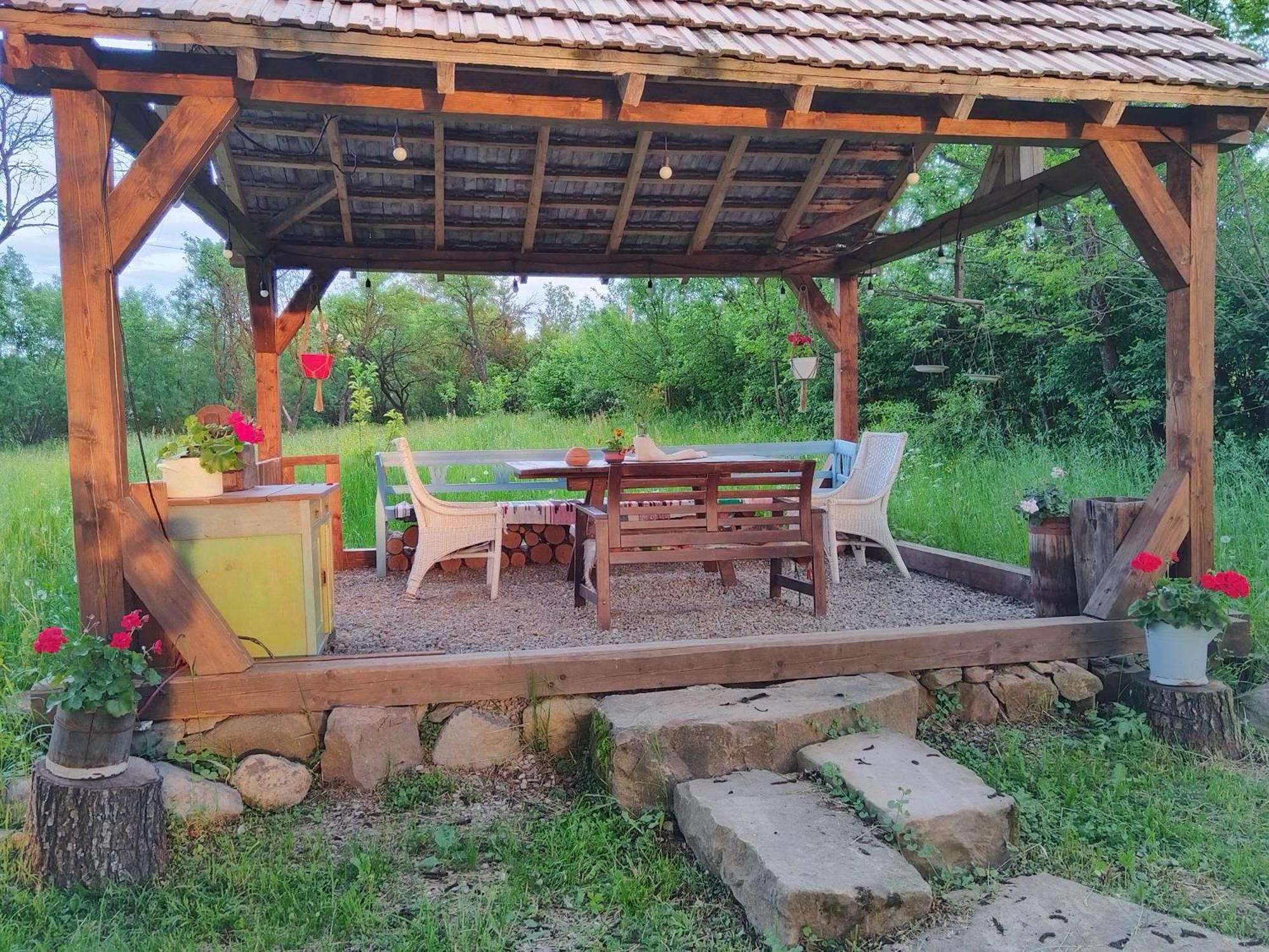 Small Apartment In Breb S Cosy Barn Exterior foto